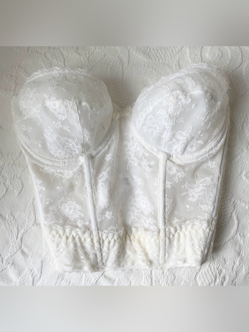 32D Vintage 80s Jezebel Bridal Ivory White Lace Bustier corset like bra